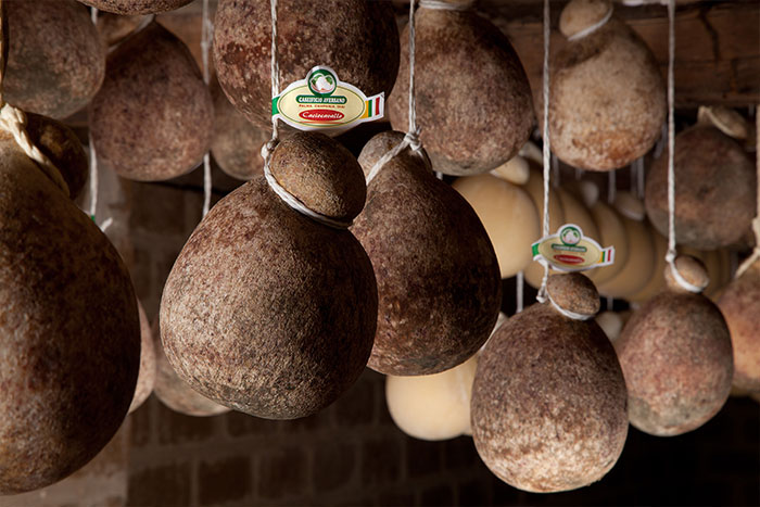 Caciocavallo di Grotta