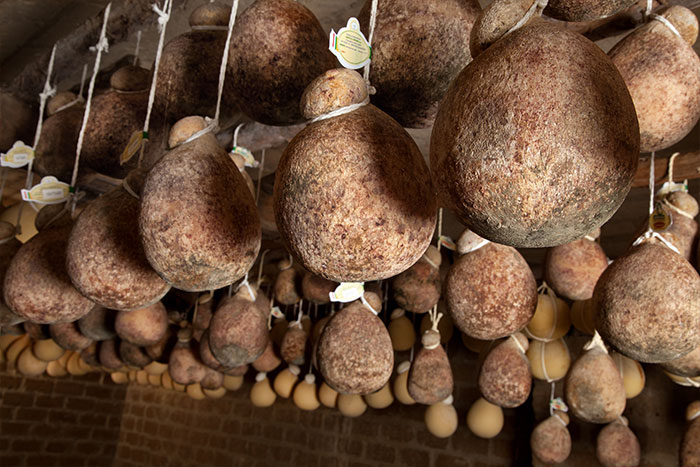 Caciocavallo di Grotta